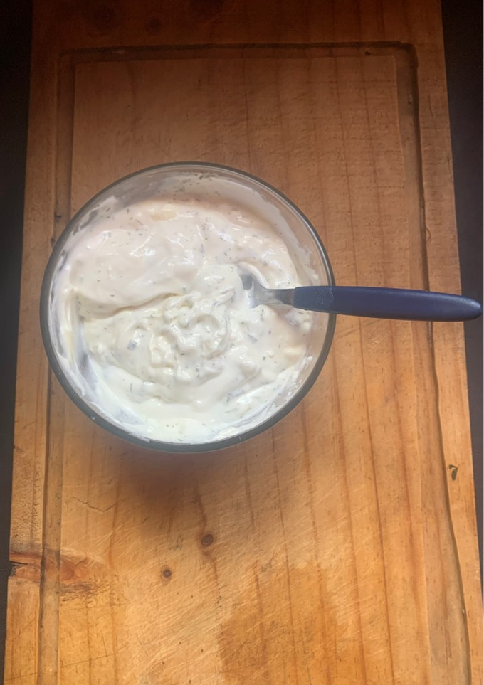Una foto de Salsa de queso crema y mayonesa