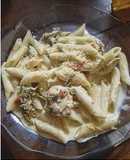 Pasta (mascarroni) con salsa blanca (10 personas)