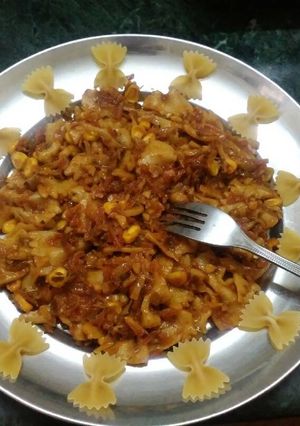 बटरफ्लाई पास्ता (Butterfly pasta recipe in hindi) रेसिपी मुख्य फोटो