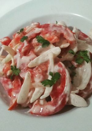 عکسی از دستور سالاد روسی گوجه فرنگی