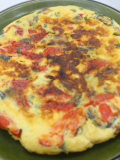 Una foto de Tortilla de acelgas y pimiento morrón