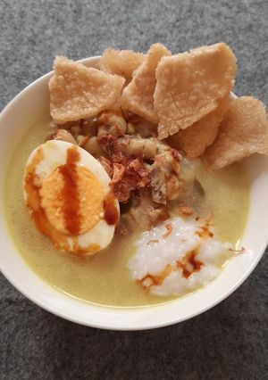 Foto resep Bubur ayam kuah opor