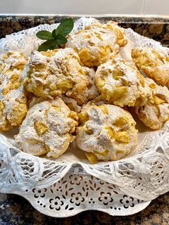 Una foto de Galletas blandas de mantequilla y manzana