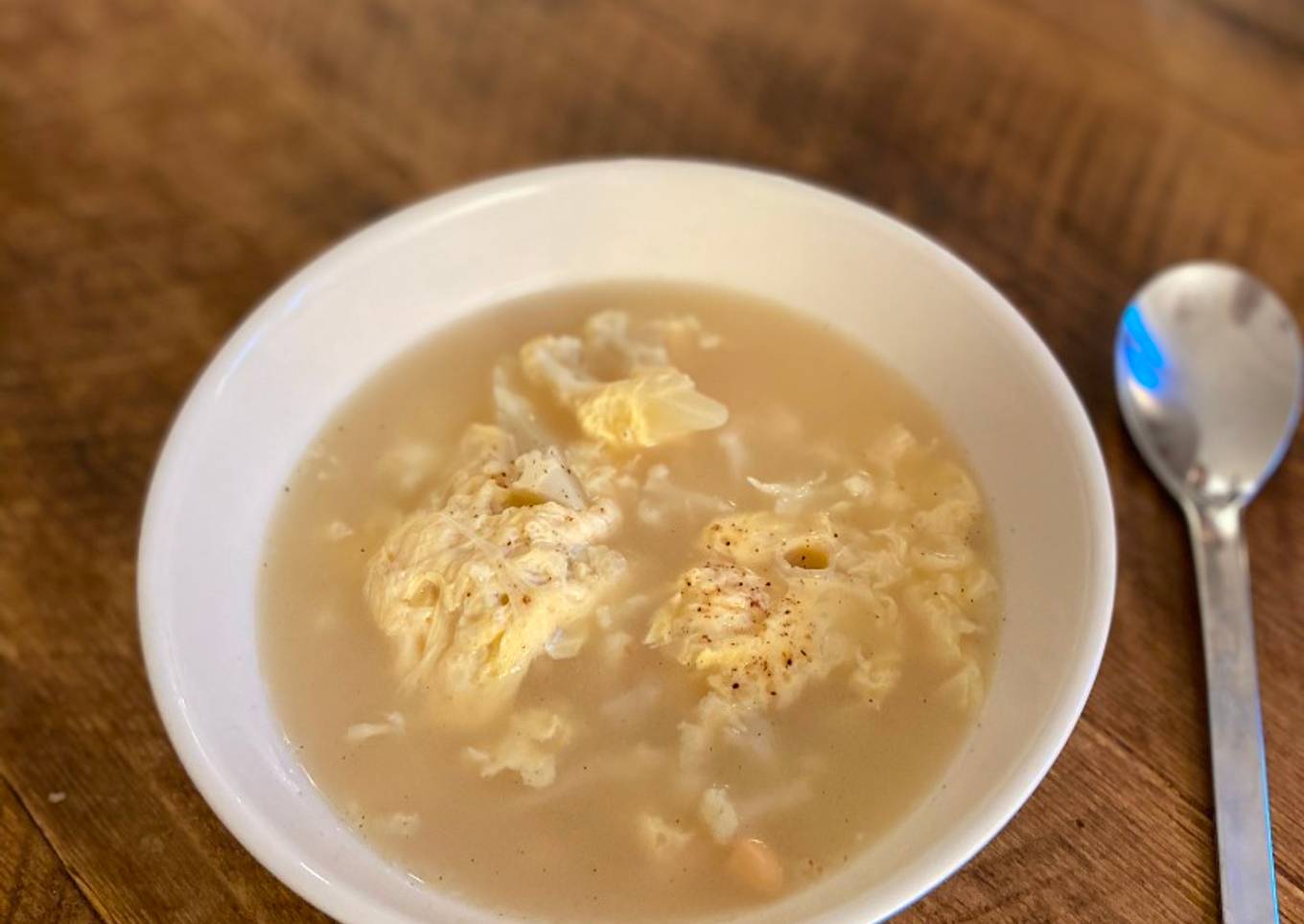 Cauliflower and Cannellini bean Garlic Soup