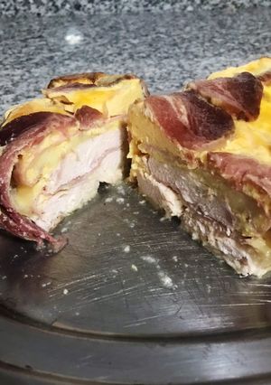 Una foto de Pollo envuelto en panceta