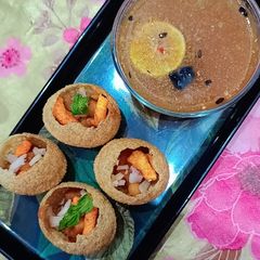 A picture of My best ever pani puri water.