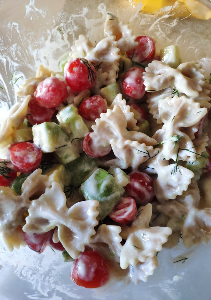 Una foto de Ensalada de pasta en salsa ranchera