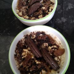 A picture of Oreo layered seviyan.