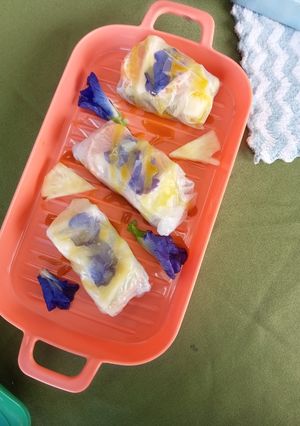 Gambar Vietnam roll fruit cake bunga telang (dessert)
