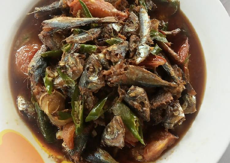 9 Resep Ikan Asin tumis cabe hijau yang Enak! Resep Masakan