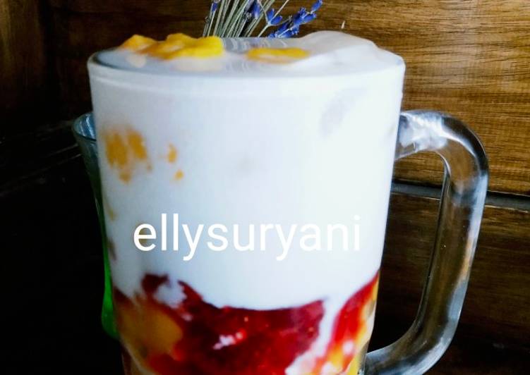 Mango Milk Plus Strawberry Jam Fresh and Yummy