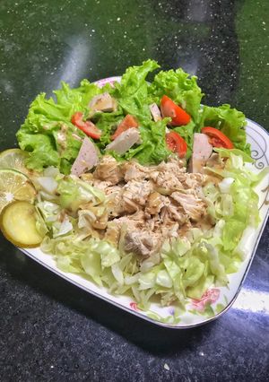 Hình của món Salad ức gà 🥗.