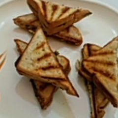 A picture of Okra sandwich.