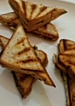 A picture of Okra sandwich.
