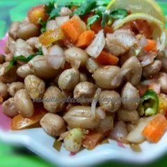 A picture of Boiled Peanut masala chaat.