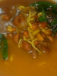 காராமணி குழம்பு (Kaaramani kulambu recipe in tamil) செய்முறை முக்கிய புகைப்படம்