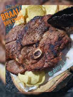 A picture of 3 ingredients braai/bbq chops.