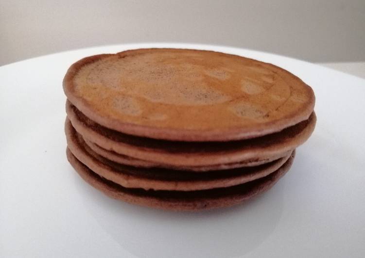 Eggless Chocolate Pancakes
