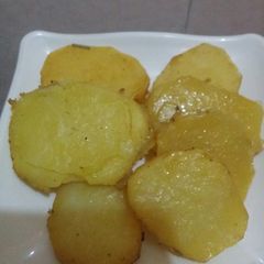 A picture of Oven baked potatoes#authormarathon#.