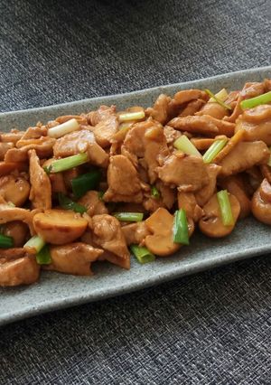 Foto resep Tumis Dada ayam dan jamur kancing