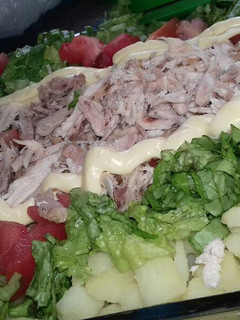 Una foto de Ensalada Fresca de Pollo
