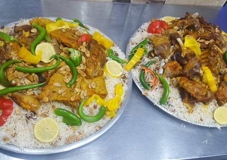الطبخ الشعبي بما يسمى رز العنبر واللحم طبخ بالمرق