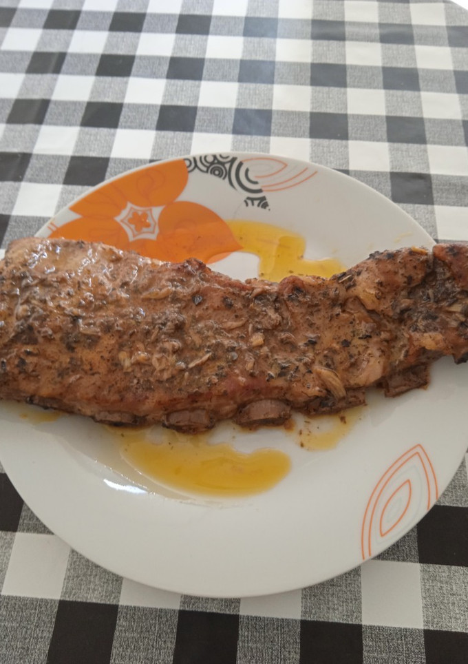 Una foto de Costillas de cerdo adobadas al horno