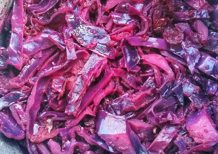 Recipe of Super Quick Homemade Braised Red Cabbage With Apple, Port &amp; Cranberry