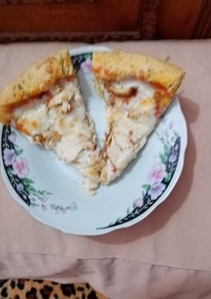 صورة لوصفة بيتزا الفراخ والزعتر🍕