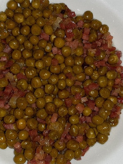 Una foto de Guisantes con jamón