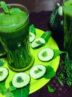 A picture of Green vegetables juice.