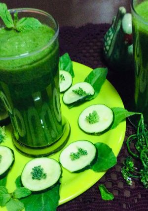 A picture of Green vegetables juice.