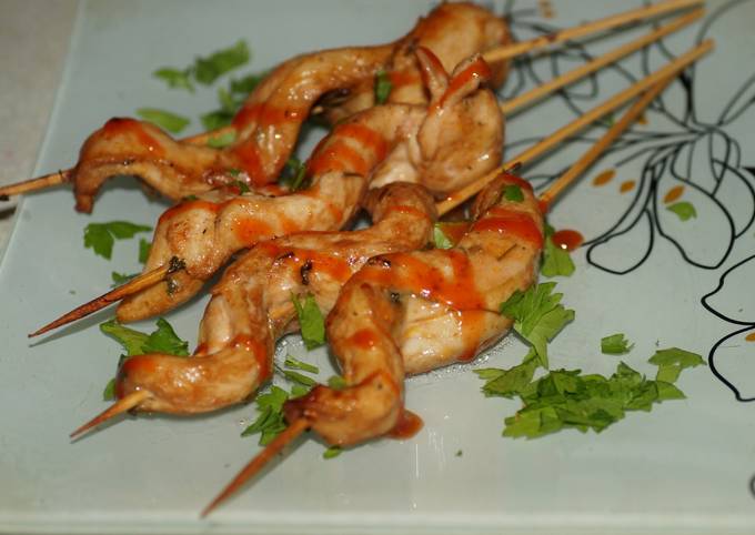 Куриные шашлычки на шпажках в тайском стиле