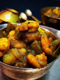 পটল চিংড়ি (potol chingri recipe in bengali) রেসিপির প্রধান ছবি