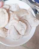 Bánh bột lọc chiên nhân ngọt