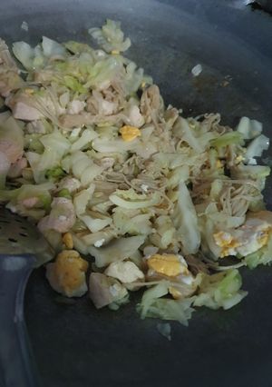 รูปของ ไข่ไก่ผัดกะหล่ำเห็ดเข็มทอง