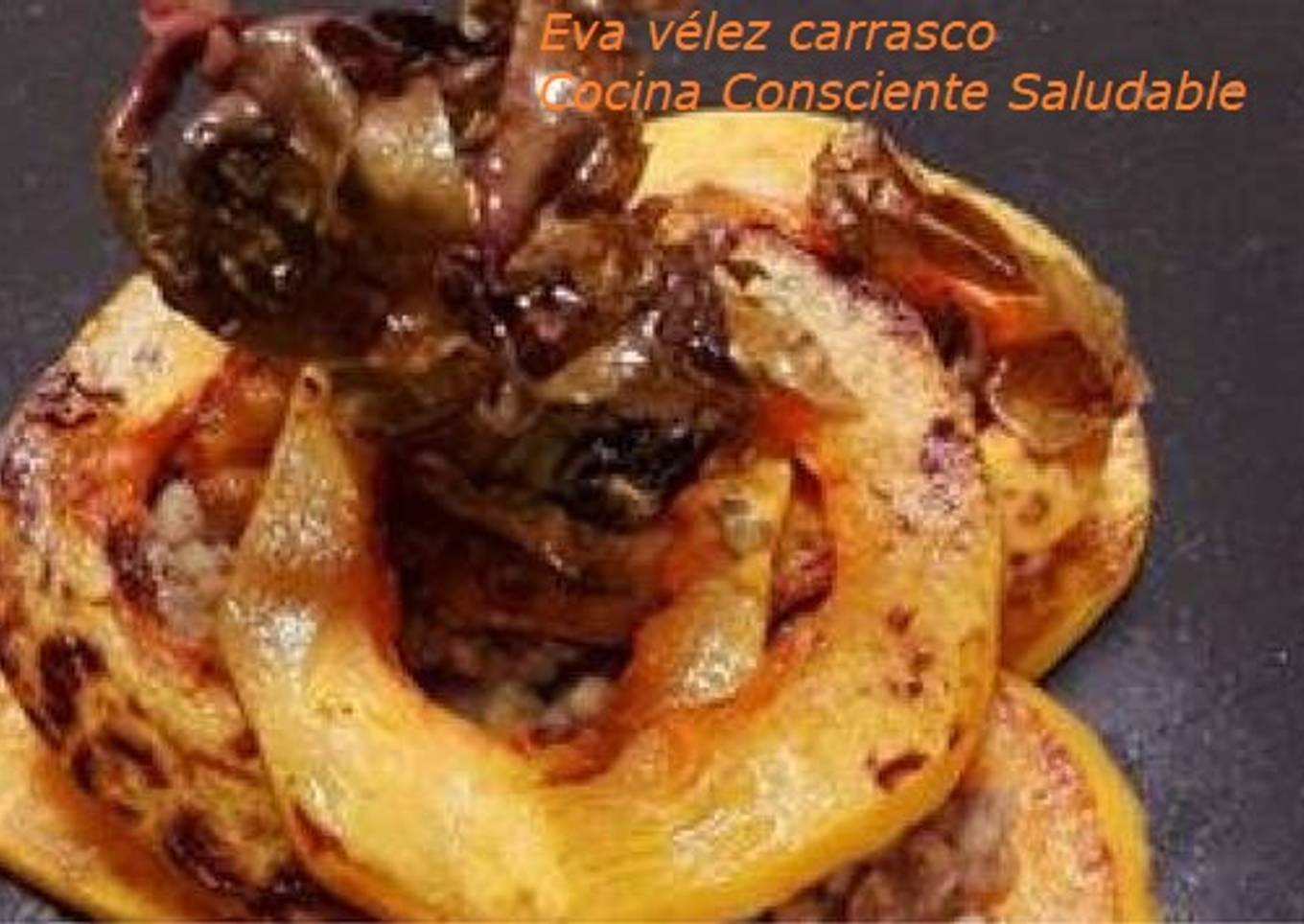 Calabaza con trigo sarraceno y chips de alga