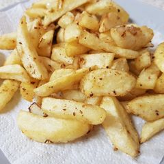 A picture of My Homemade Salt n Pepper Seasoning Chips. 😀.