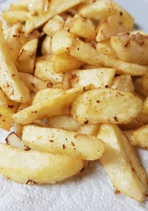 A picture of My Homemade Salt n Pepper Seasoning Chips. 😀.