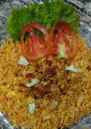 Foto resep Nasi goreng magelangan mie nya pake indomie hype abis