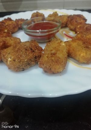 A picture of Jaipur's Saras Parlour's Paneer Pakoda.