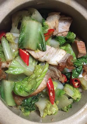 รูปของ ผักคอสหมูกรอบบัลซามิกผัดพริกชี้ฟ้าแดดเดียว
