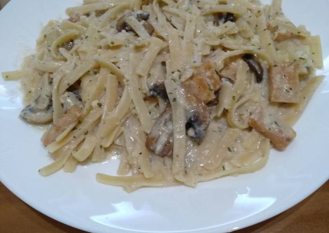 Fettuccine carbonara vegan gluten free