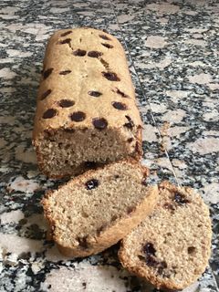 Una foto de Budín integral de banana y chips de chocolate