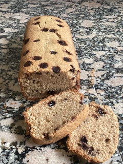 Una foto de Budín integral de banana y chips de chocolate