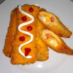รูปของ Risol Mayo (roti tawar)
