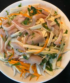 nộm tai heo củ hủ dừa