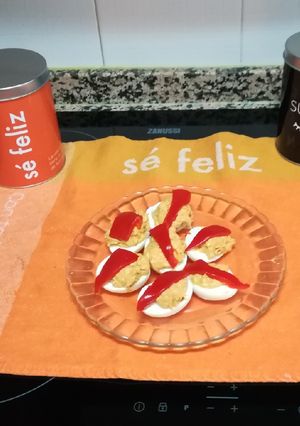 Una foto de Huevos rellenos
