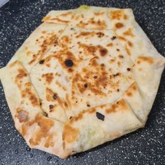 A picture of Crunch wrap.