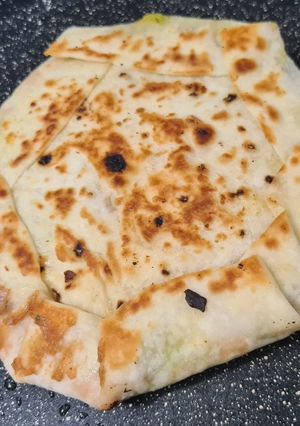 A picture of Crunch wrap.